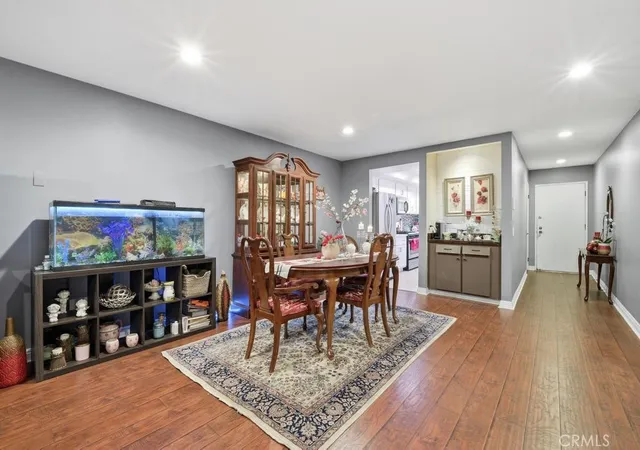 Photo 4 of Condo for sale at 1236 N Columbus #11, Glendale, CA 91202 | MLS# GD26167634 | Listing updated on 2026-10-06