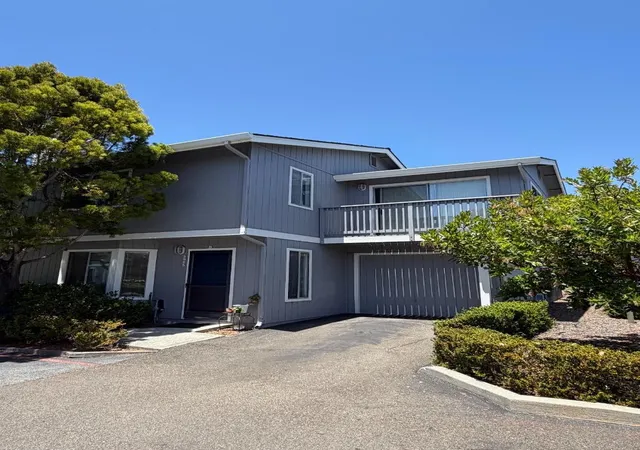 Listing Photo 1 - Condo for sale in building located at 3925 Bramble Ln, Santa Cruz, CA 95060 - Unit #B