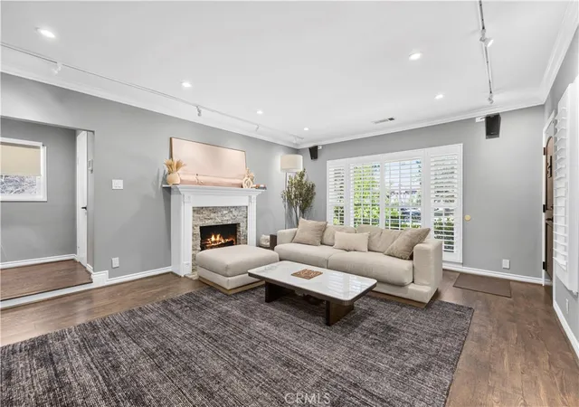 Photo 4 of Single family home for sale at 1358 Justin, Glendale, CA 91201 | MLS# GD26175587 | Listing updated on 2026-09-13