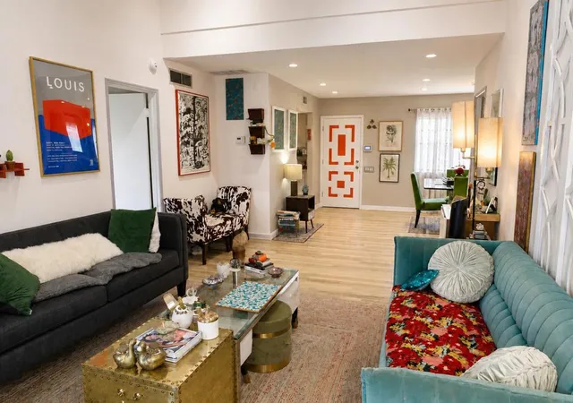 Listing Photo 5 - Condo for sale in building located at 351 E Via Carisma, Palm Springs, CA 92264 - Unit #94