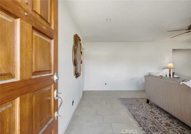 Photo 3 of Condo for sale at 2813 Summit Cir, Bakersfield, CA 93306 | MLS# OC26172311 | Listing updated on 2026-09-13
