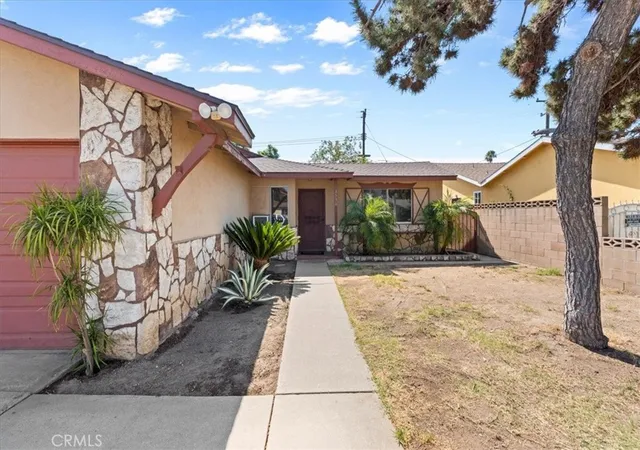 Photo 3 of Sale Pending at 3530 Van Wig, Baldwin Park, CA 91706 | MLS# IV26175398 | Listing updated on 2026-10-09