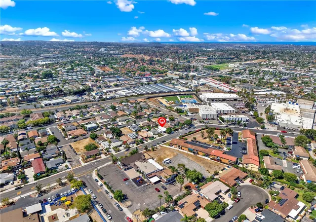 Photo 3 of Single family home for sale at 334 W California Ave, Vista, CA 92083 | MLS# SR26169089 | Listing updated on 2026-10-02