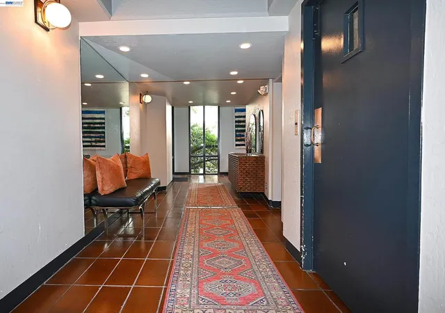 Listing Photo 3 - Condo for sale in building located at 30 Mounds Rd, San Mateo, CA 94402 - Unit #201