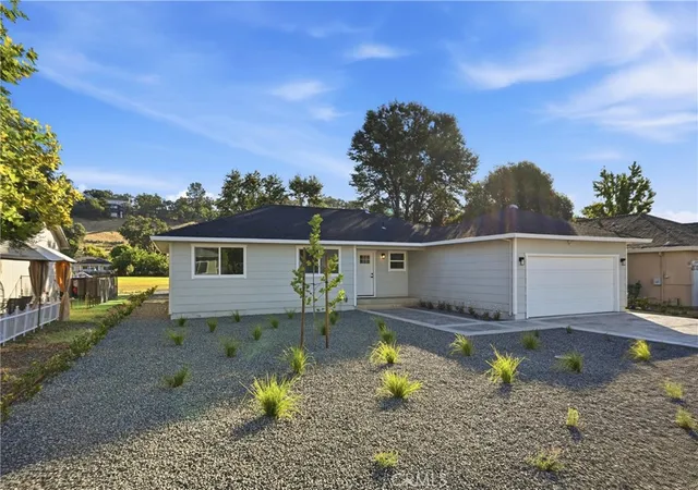 Photo 2 of Single family home for sale at 18238 Deer Holw Rd, Hidden Valley Lake, CA 95467 | MLS# LC26175661 | Listing updated on 2026-10-08