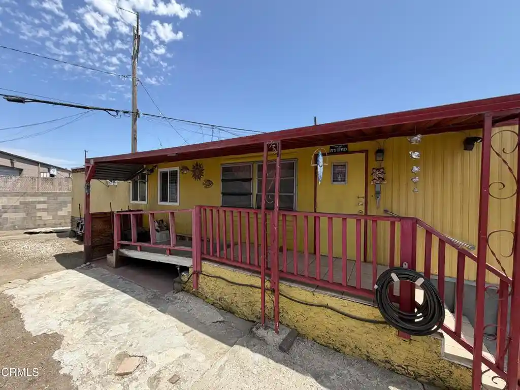 Photo 1 of Manufactured home for sale at 1301 Commercial Ave #19, Oxnard, CA 93030 | MLS# V1-38124 | Listing updated on 2026-08-26