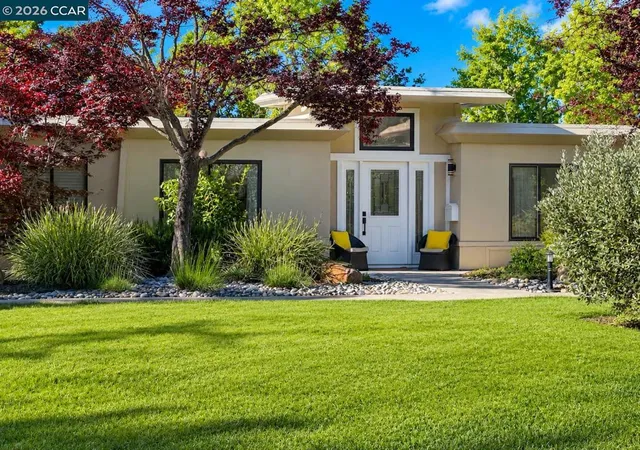 Photo 3 of Condo for sale at 2045 Pine Knoll Dr #6, Walnut Creek, CA 94595 | MLS# 41144624 | Listing updated on 2026-10-10