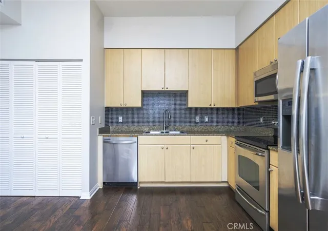 Photo 3 of Condo for sale at 388 E Ocean Blvd #1415, Long Beach, CA 90802 | MLS# PW26174491 | Listing updated on 2026-10-13
