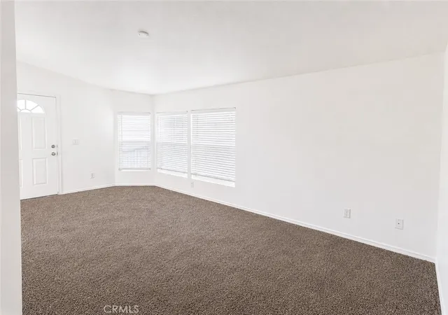 Photo 4 of Manufactured home for sale at 22601 Bear Valley Rd #33, Apple Valley, CA 92308 | MLS# HD26175743 | Listing updated on 2026-09-13