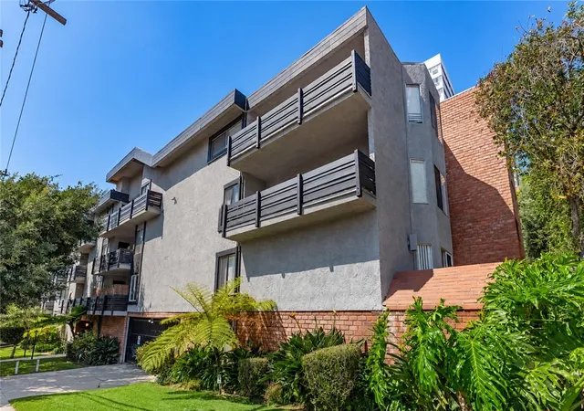 Condo for sale at 11701 Texas Ave Suite 206, Los Angeles, CA 90025 | MLS# OC26175391