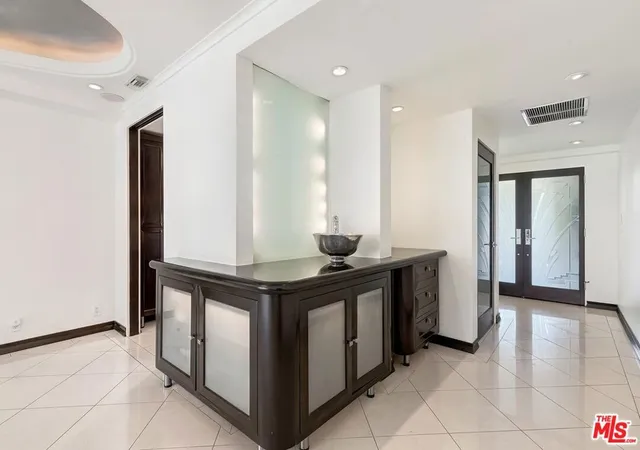 Photo 3 of Condo for sale at 801 Ocean Ave #206, Santa Monica, CA 90403 | MLS# 26871359 | Listing updated on 2026-09-13