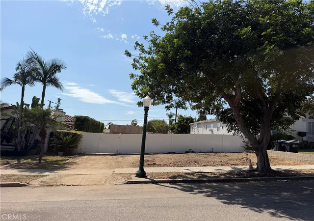 Photo 1 of Land for sale at 1239 N Everett, Glendale, CA 91207 | MLS# GD26176070 | Listing updated on 2026-09-09