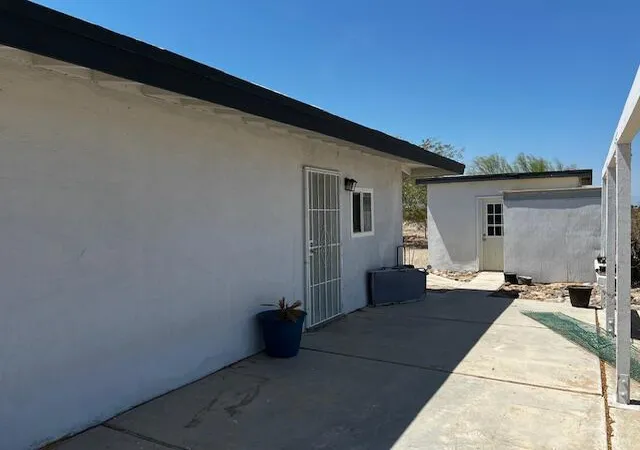 Photo 3 of Single family home for sale at 1048 Sea Raider Ave, Thermal, CA 92274 | MLS# 219151328DA | Listing updated on 2026-09-13