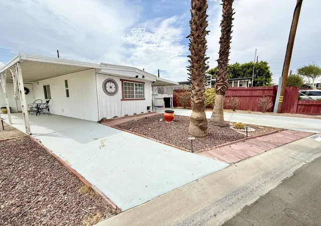 Photo 4 of Manufactured home for sale at 32059 Westchester Dr, Thousand Palms, CA 92276 | MLS# 219151329DA | Listing updated on 2026-09-13