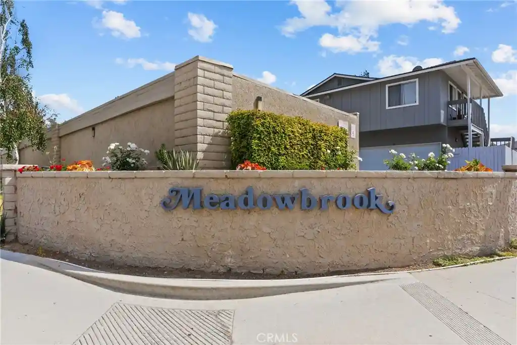 Condo for sale at 3452 Lockwood Ct #24, Simi Valley, CA 93063 | MLS# SR26176127