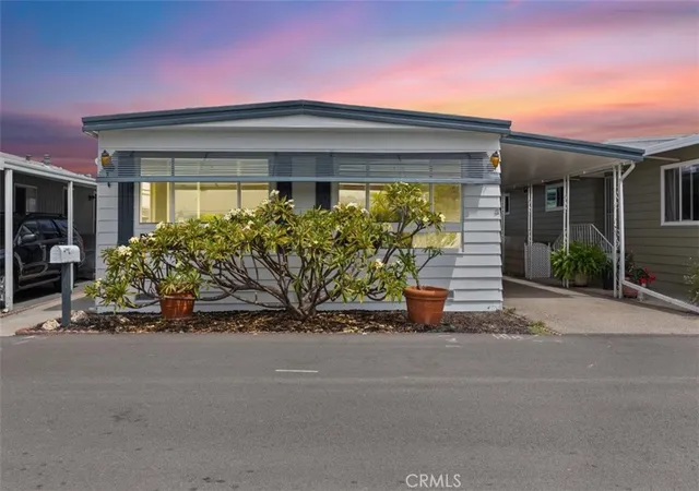 Photo 1 of Manufactured home for sale at 15621 Beach Blvd #103, Westminster, CA 92683 | MLS# IG26173097 | Listing updated on 2026-09-12