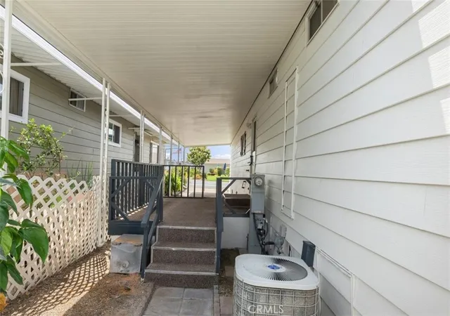 Photo 3 of Manufactured home for sale at 15621 Beach Blvd #103, Westminster, CA 92683 | MLS# IG26173097 | Listing updated on 2026-09-12