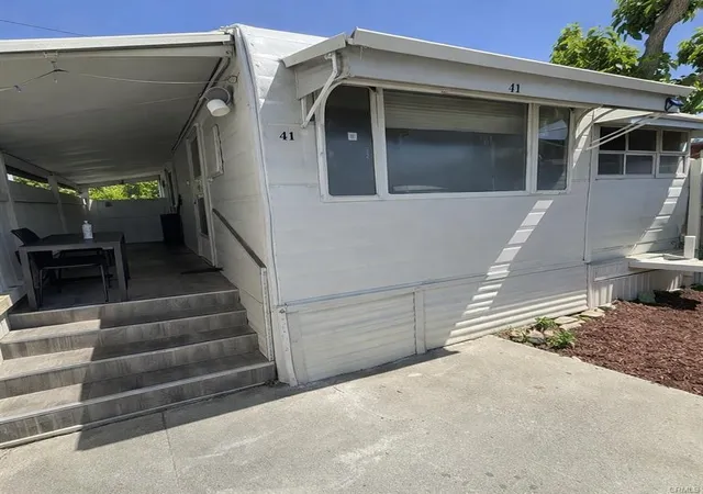 Photo 2 of Manufactured home for sale at 501 W Ramsey St, Banning, CA 92220 | MLS# HD26175627 | Listing updated on 2026-10-10