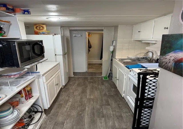 Photo 3 of Manufactured home for sale at 501 W Ramsey St, Banning, CA 92220 | MLS# HD26175627 | Listing updated on 2026-10-10