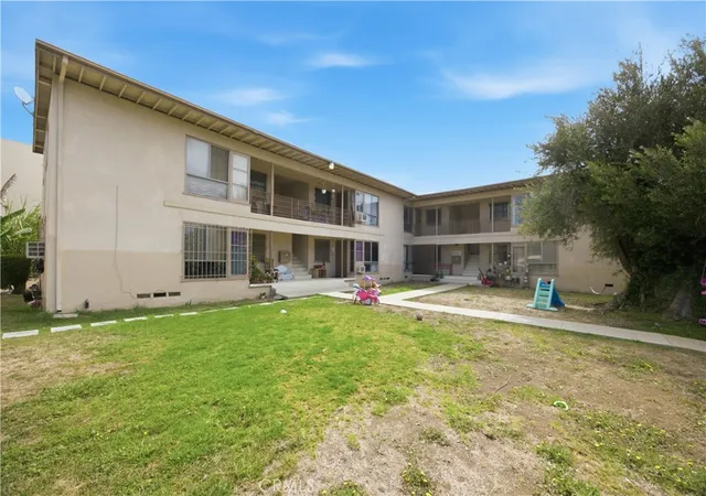Photo 2 of Sale Pending at 5701 Corbett, Los Angeles, CA 90016 | MLS# OC26158094 | Listing updated on 2026-09-23