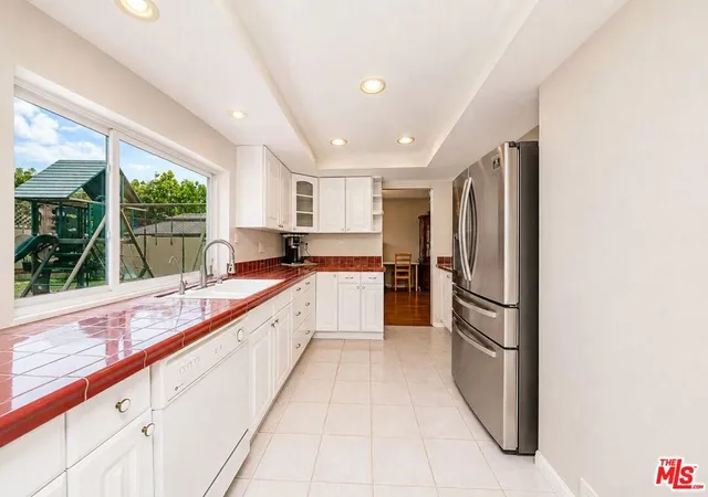 Photo 4 of Single family home for sale at 4533 Rainier Dr, Cypress, CA 90630 | MLS# 26871435 | Listing updated on 2026-10-06