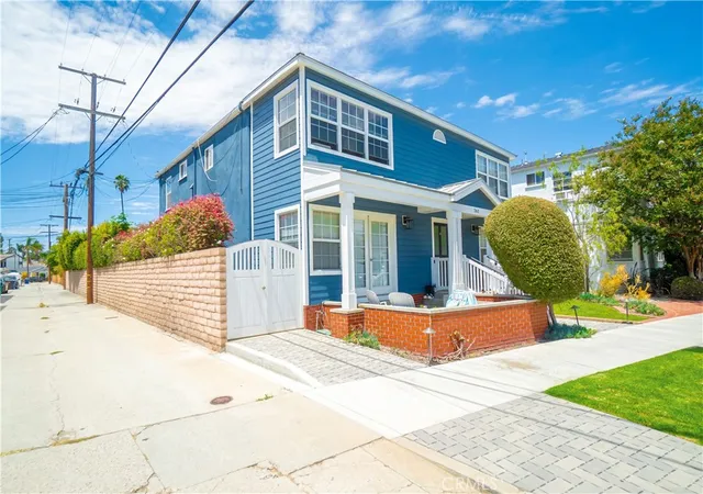 Photo 3 of Multi family home for sale at 263 Corona Ave, Long Beach, CA 90803 | MLS# PW26175724 | Listing updated on 2026-10-27