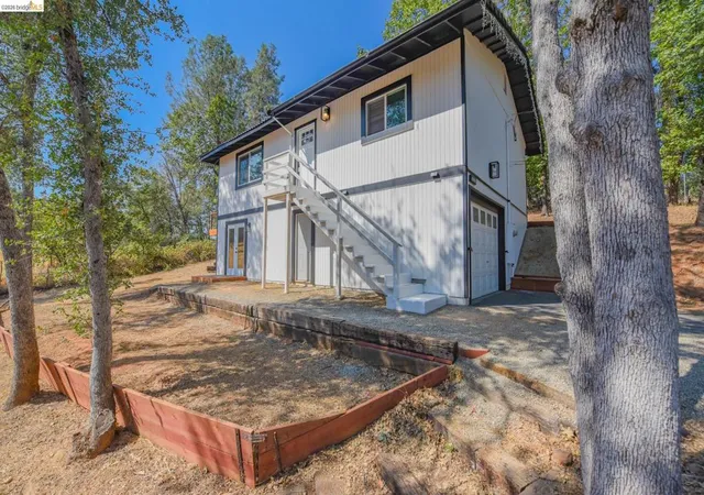 Photo 2 of Single family home for sale at 20472 Sherry Ln, Soulsbyville, CA 95372 | MLS# 41144685 | Listing updated on 2026-10-05