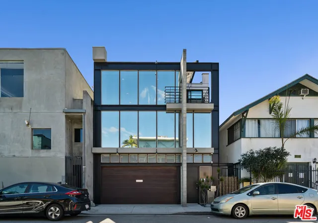 Photo 1 of Multi family home for sale at 1313 Innes Pl, Venice, CA 90291 | MLS# 26842239 | Listing updated on 2026-09-13
