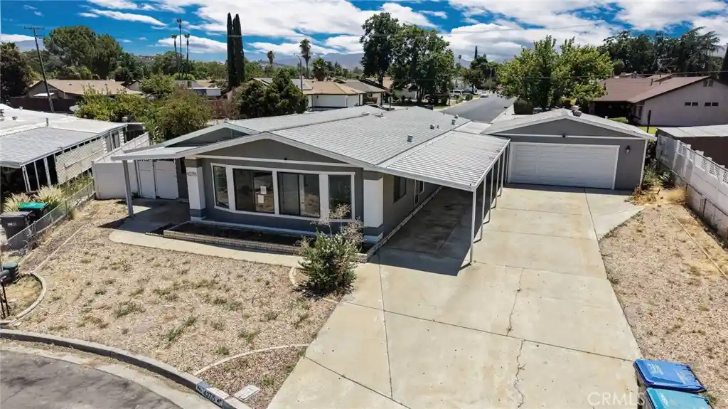 Photo 1 of Sale Pending at 43715 Elliot Ct, Hemet, CA 92544 | MLS# TR26167597 | Listing updated on 2026-10-19