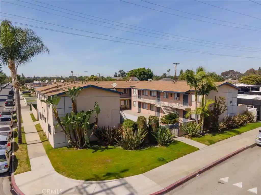 Multi family home for sale at 5503 5511 Cherry Ave, Long Beach, CA 90805 | MLS# OC26176306