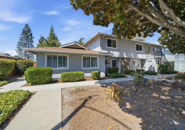 Listing Photo 2 - Condo for sale in building located at 1081 Reed Ave, Sunnyvale, CA 94086 - Unit #B