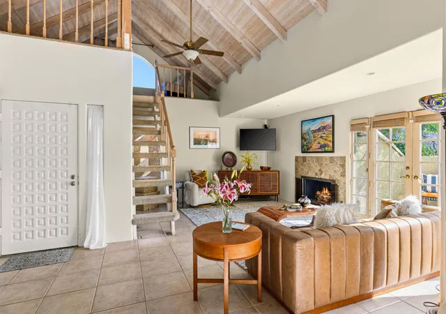 Photo 4 of Condo for sale at 2917 Cervantes Ct, Palm Springs, CA 92264 | MLS# 219151339DA | Listing updated on 2026-10-07