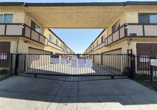 Photo 3 of Condo for sale at 38710 10th Street E #12, Palmdale, CA 93550 | MLS# FR26176229 | Listing updated on 2026-09-13