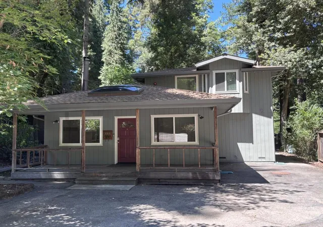 Photo 2 of Single family home for sale at 184 Acorn Dr, Boulder Creek, CA 95006 | MLS# ML82057428 | Listing updated on 2026-09-30