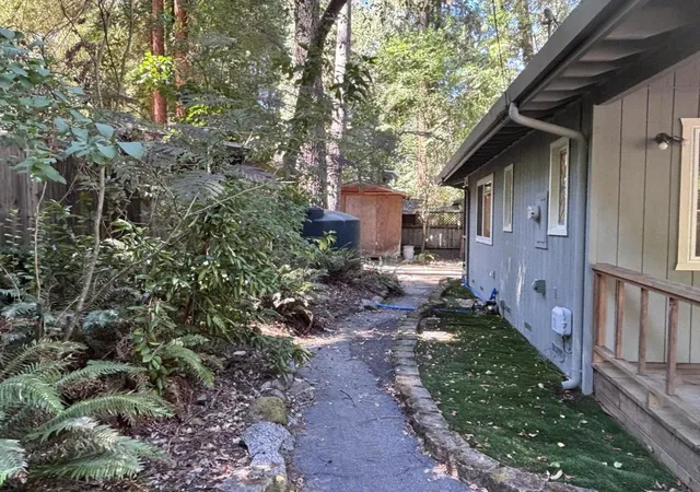 Photo 4 of Single family home for sale at 184 Acorn Dr, Boulder Creek, CA 95006 | MLS# ML82057428 | Listing updated on 2026-09-30