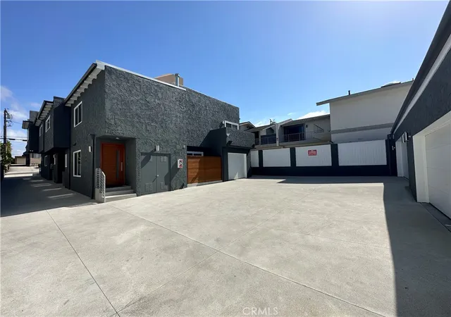 Photo 3 of Multi family home for sale at 2118 Carnegie, Redondo Beach, CA 90278 | MLS# PW26176519 | Listing updated on 2026-09-29