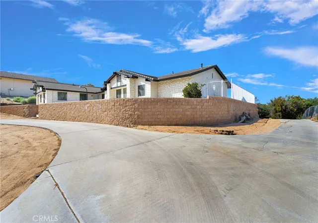 Photo 3 of Single family home for sale at 14942 Riverside Dr, Apple Valley, CA 92307 | MLS# HD26176479 | Listing updated on 2026-10-31