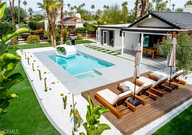 Photo 1 of Single family home for sale at 515 N Burton Way, Palm Springs, CA 92262 | MLS# OC26176156 | Listing updated on 2026-09-27