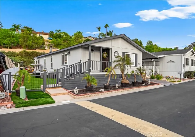 Photo 2 of Manufactured home for sale at 200 S Emerald Dr #22, Vista, CA 92081 | MLS# SW26176063 | Listing updated on 2026-10-05