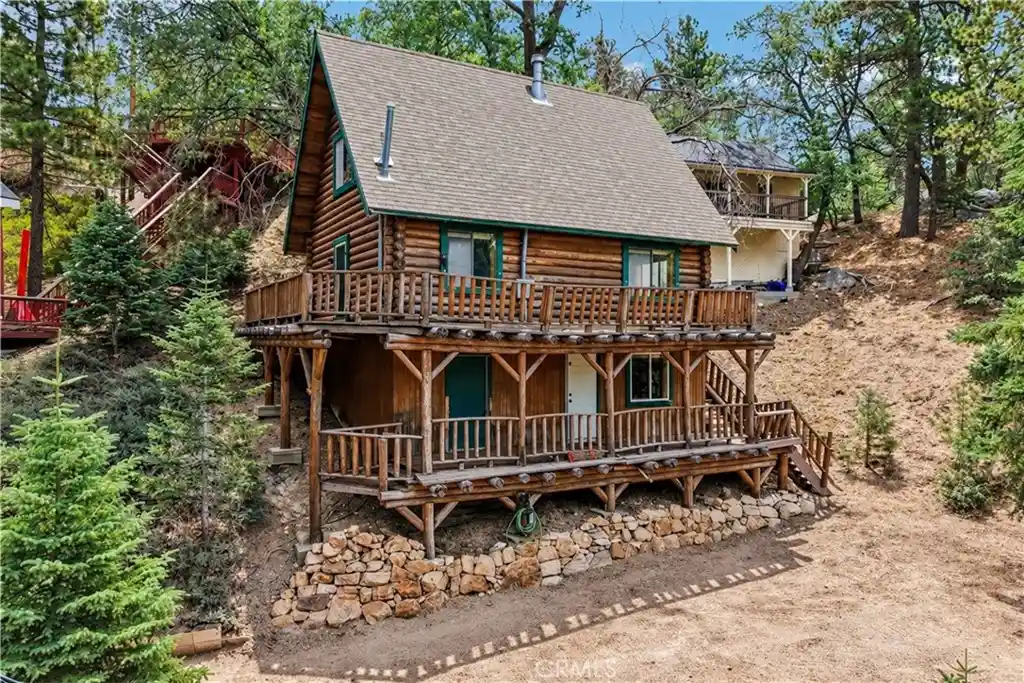 Single family home for sale at 33329 Robin Dr, Green Valley Lake, CA 92341 | MLS# IG26175616