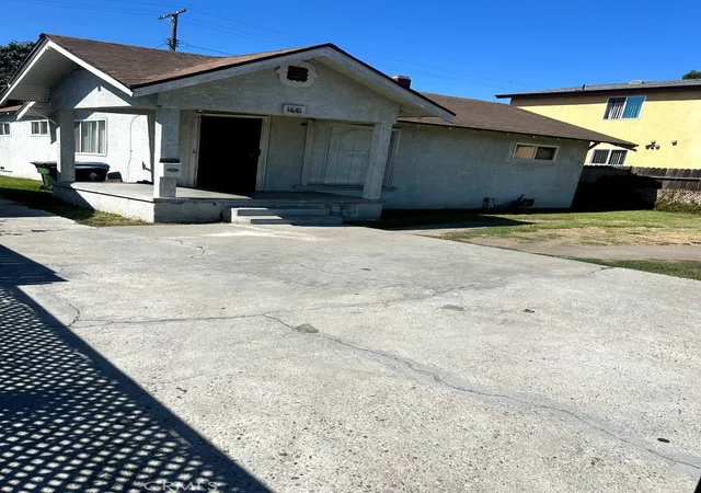 Photo 1 of Single family home for sale at 164 W 85th Place, Los Angeles, CA 90003 | MLS# RS26174887 | Listing updated on 2026-10-28