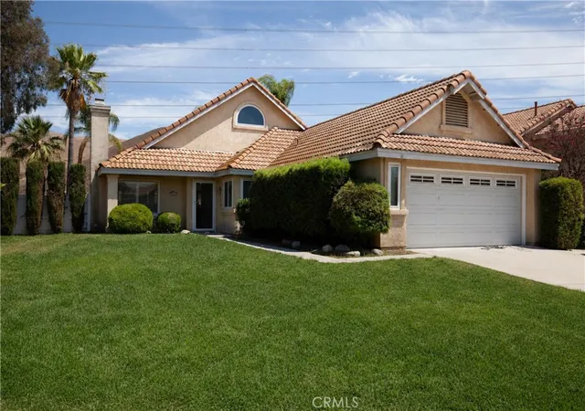 Photo 3 of Single family home for sale at 3038 Chablis Ave, Jurupa Valley, CA 92509 | MLS# IG26176425 | Listing updated on 2026-10-09