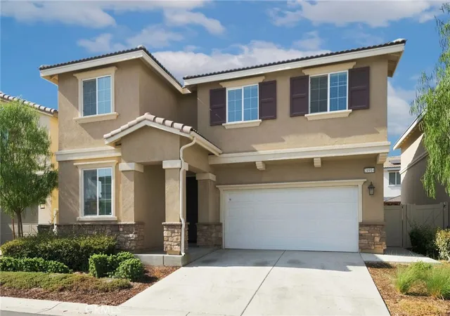 Photo 3 of Condo for sale at 24914 Gossamer Ct, Moreno Valley, CA 92553 | MLS# OC26176301 | Listing updated on 2026-09-27