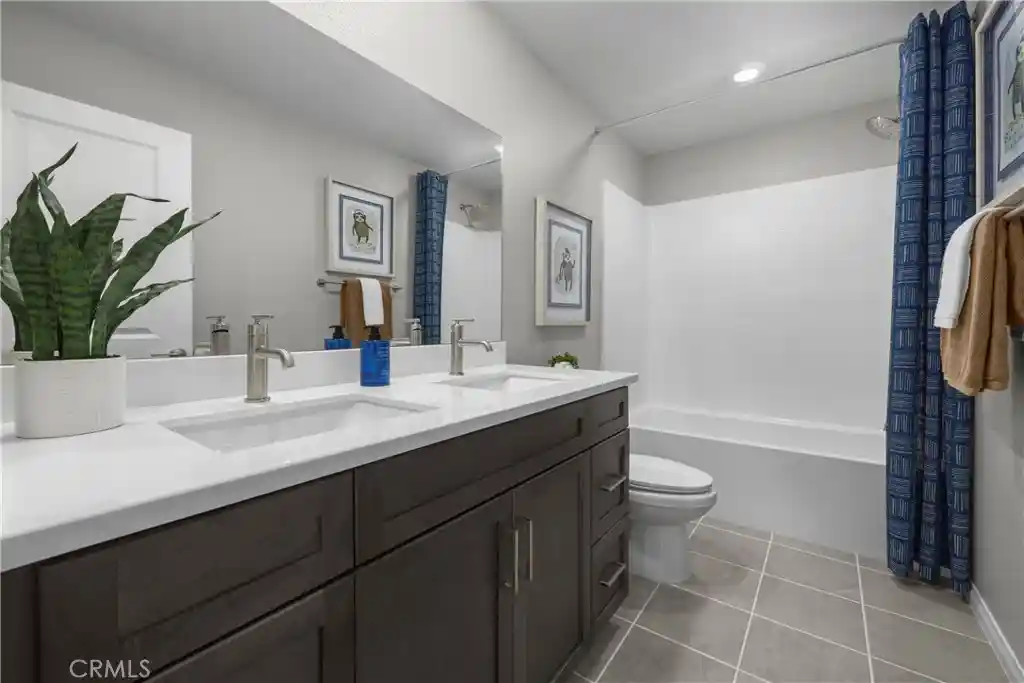 Listing Photo 2 - Condo for sale in 11853 Arborist Wy located at 11853 Arborist Wy, Fontana, CA 92337 - Unit 11853 Arborist Way