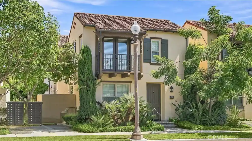 Listing Photo 1 - Condo for sale in 66 Fairymoss located at 66 Fairymoss, Irvine, CA 92620 - Unit 66 Fairymoss