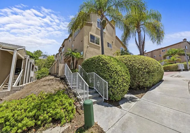 Photo 3 of Townhouse for sale at 7546 Romeria St, Carlsbad, CA 92009 | MLS# NDP2607605 | Listing updated on 2026-09-28