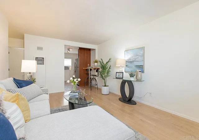 Listing Photo 5 - Condo for sale in building located at 4633 Bancroft St, San Diego, CA 92116 - Unit #8