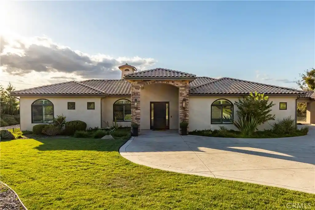 Single family home for sale at 1110 Burnt Rock Way, Templeton, CA 93465 | MLS# NS26169359