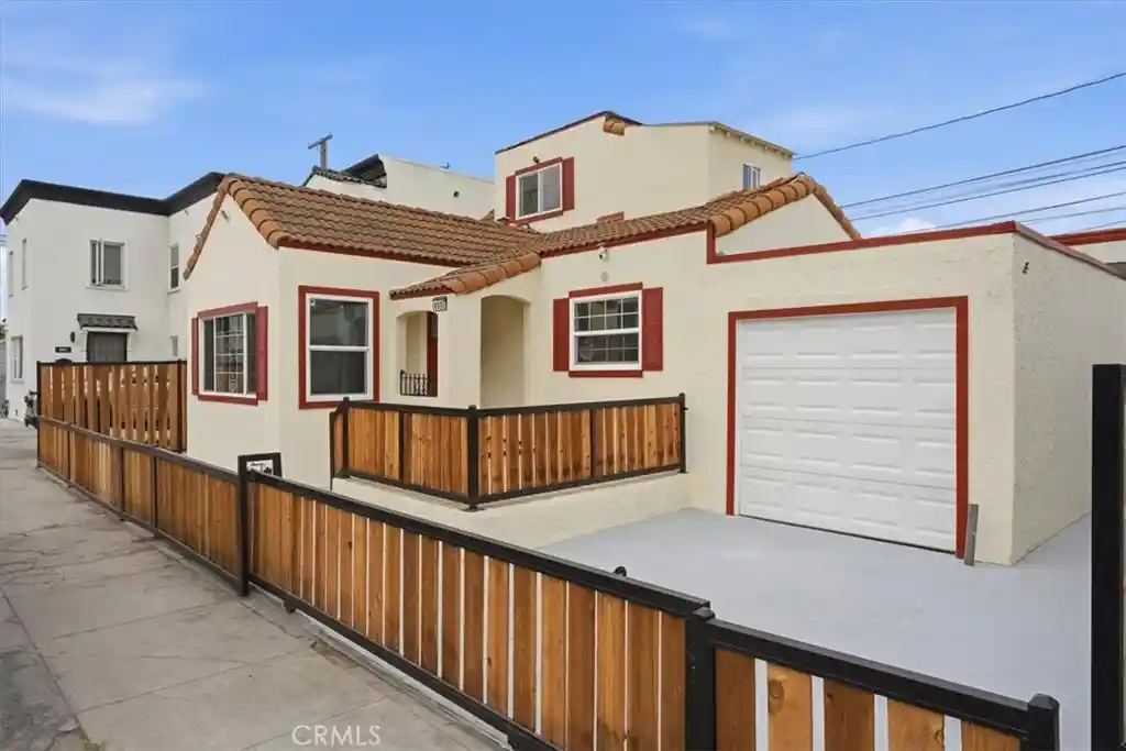 Photo 1 of Single family home for sale at 400 East 21st, Long Beach, CA 90806 | MLS# RS26176673 | Listing updated on 2026-10-20