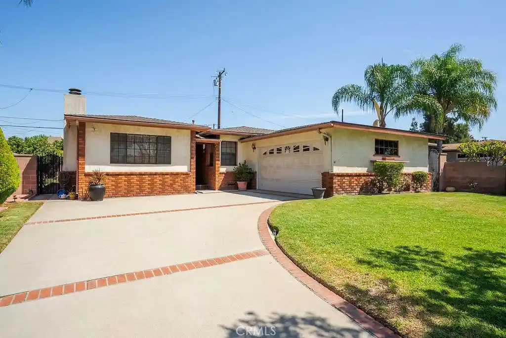 Photo 1 of Single family home for sale at 347 W Alcross, Covina, CA 91722 | MLS# CV26175691 | Listing updated on 2026-10-29
